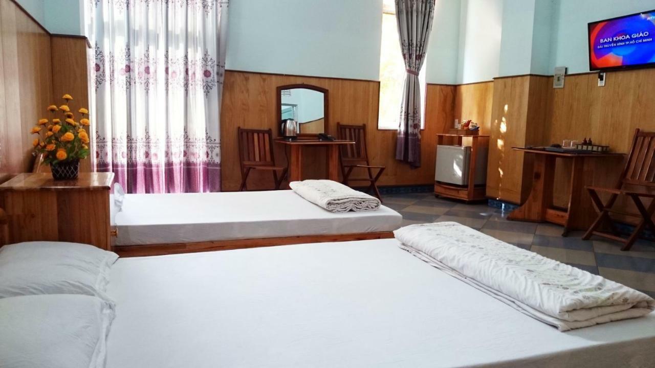 Cao Nguyen Hotel Plây Ku Exterior foto